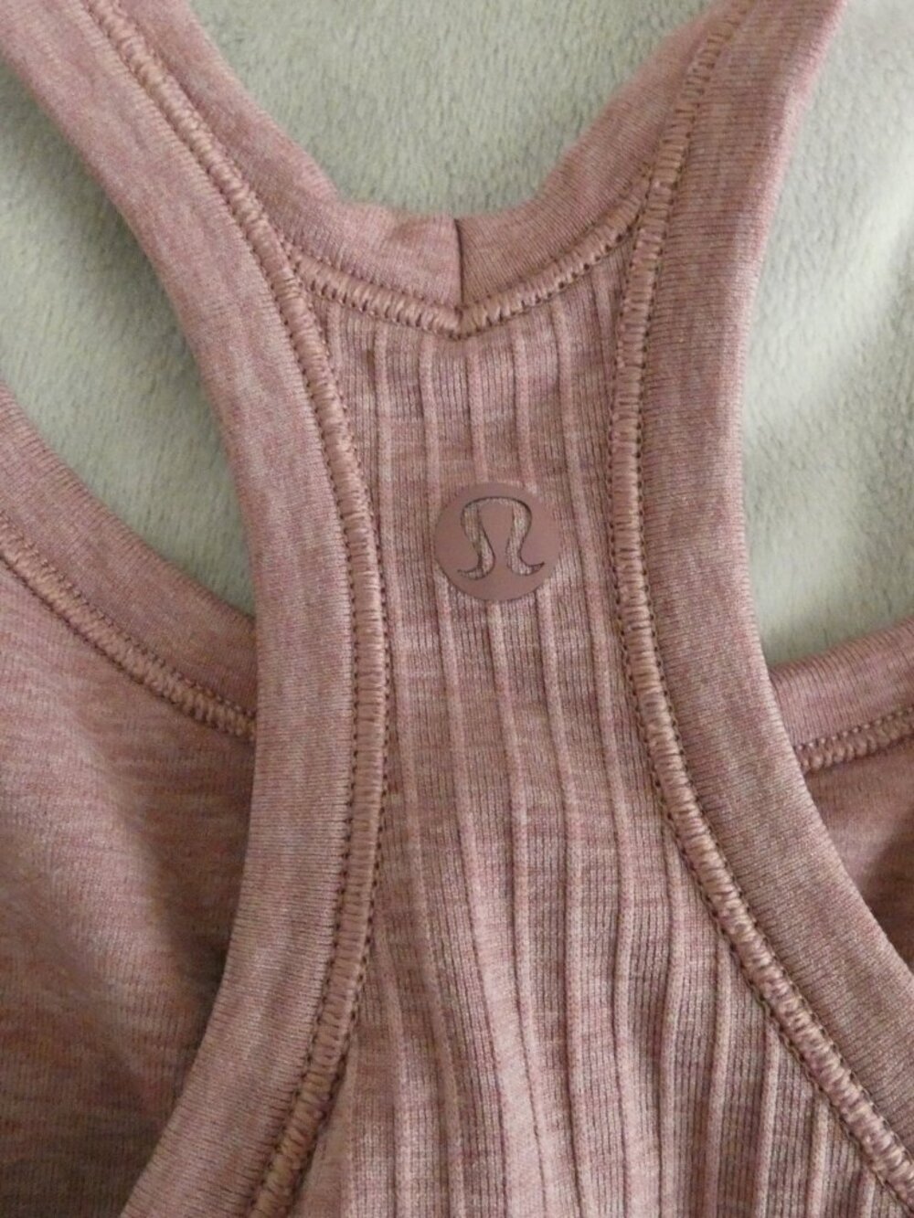 Lululemon Ribbed Racer Back Top sz 6 - Picture 3 of 4
